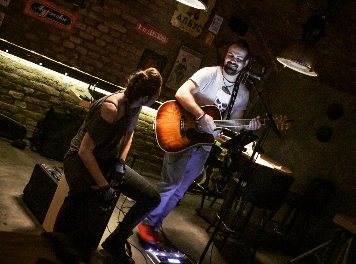 NadjaMiloss's tweet photo. Awesome gig at Anker bar with @ivanradenov #acoustic #guitar #cajon #belgrade #live #music https://t.co/lupVh5Hsfm