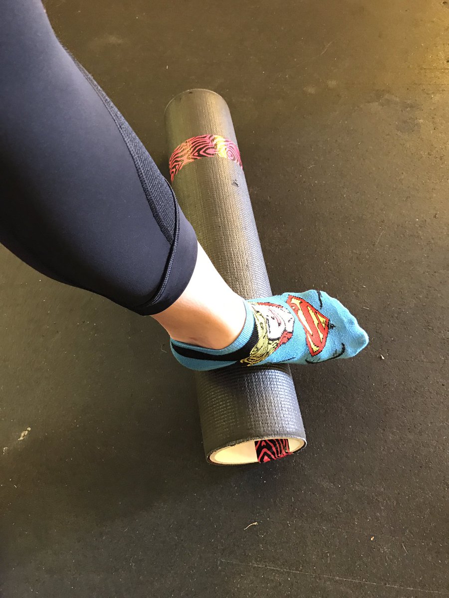 itdependsdpt's tweet image. Our feet work hard. Foam roll to give &apos;em a break! #mobility #strongbase #girlswholift #GetPT1st