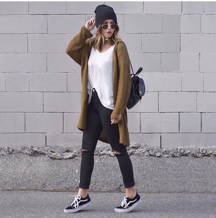 fucxtrendz's tweet image. Loving this 👀❤️ shop @Forever21 #style #fblogger #BloggingGals #fashion #slay #girls #love #her