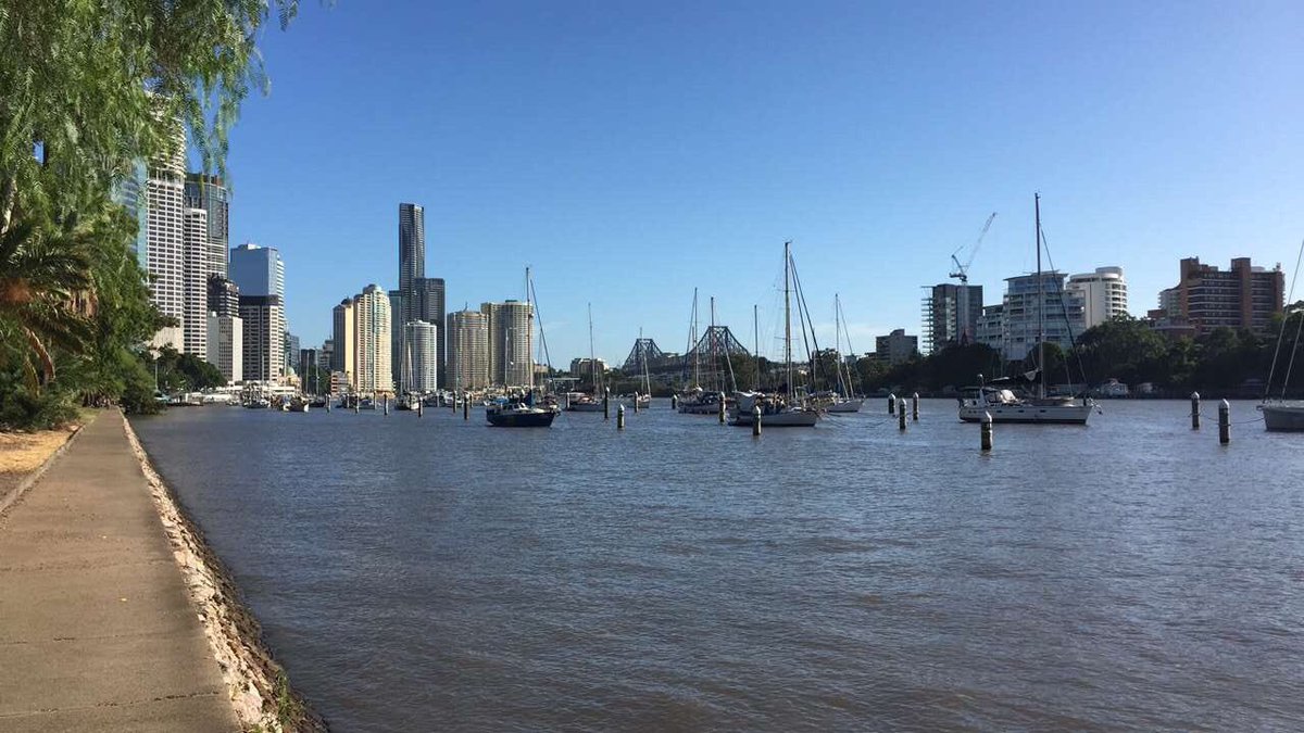 torockdd's tweet photo. Fasted cardio this morning alongside Brisbane river 😍 😍 #Brisbane #cardio #beautiful https://t.co/XKWwUCSGjU