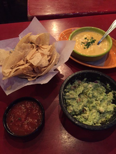 SalesforceMaps's tweet photo. #TeamClientSuccess went south of the border for a culinary treat! @PacosTacosCLT really delivered on the heat & a great evening - #MapOff17 https://t.co/szB0H3Sfpr