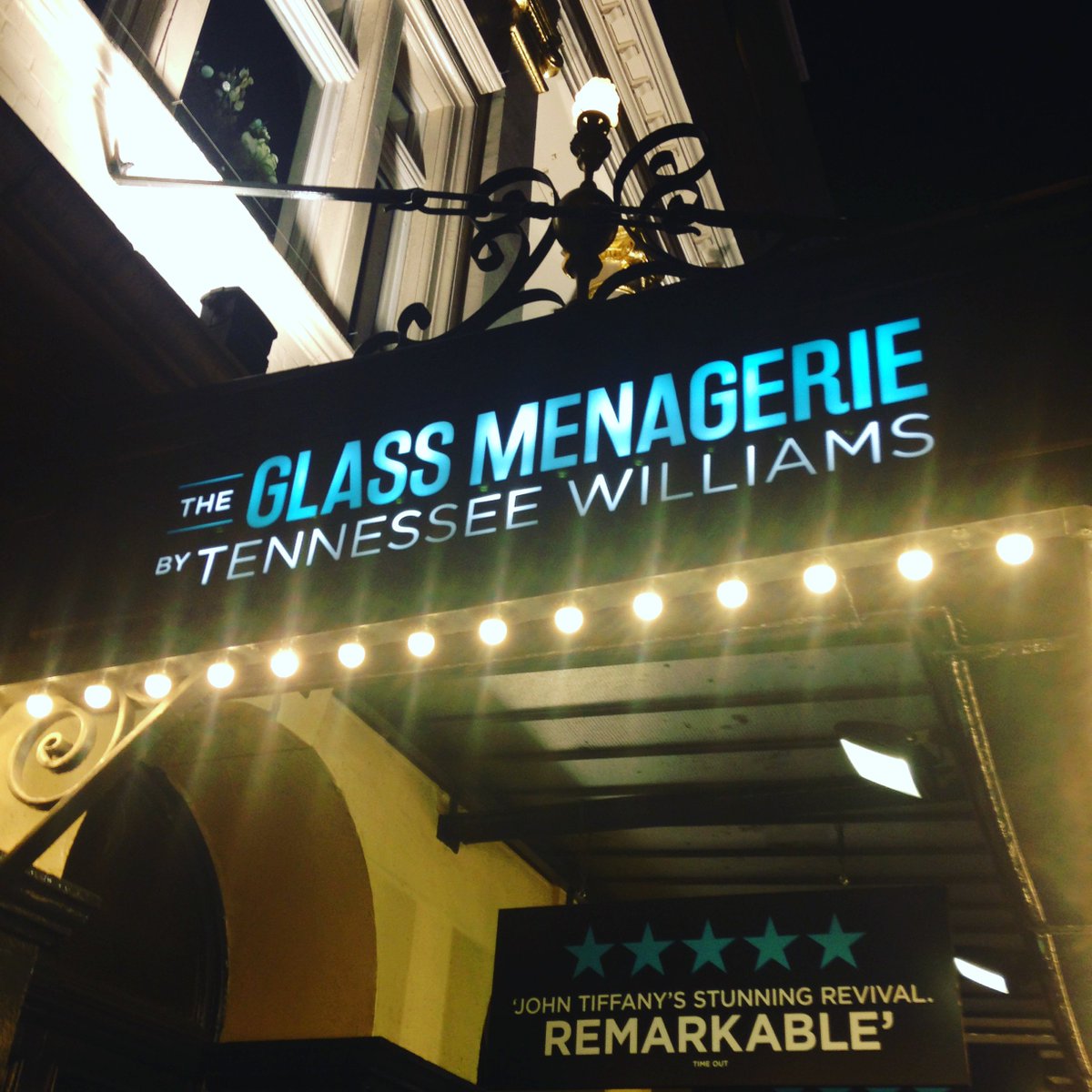 #GlassMenagerie @dukeofyorksLDN  just broke my heart 💔 Incredible performances, thanks @JamesQuaife for taking me !!