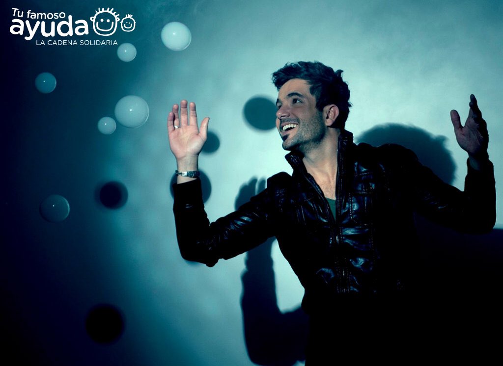 Llevate la 1era guitarra de <a href="/BolzoniDavid/">David Bolzoni</a> + su disco #policromo autografiado! 
tufamosoayuda.com 
#musica #guitarra #davidbolzoni