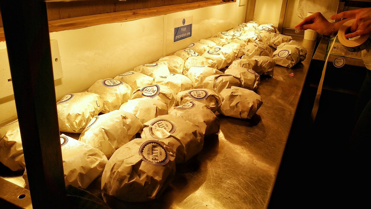 When <a href="/Drake/">Drizzy</a> calls and orders a takeaway. He means business !!