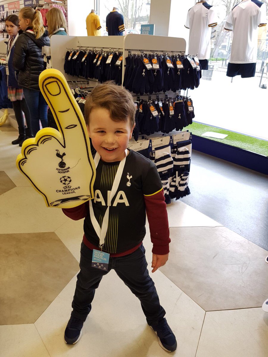 DailyPhillips's tweet photo. Tottenham Hotspur tour London #family #vlog #vlogger #youtube #watch #subscribe #retweet #fun #amazing #tottenham #TottenhamHotspur #tour https://t.co/QHHli6gd7z