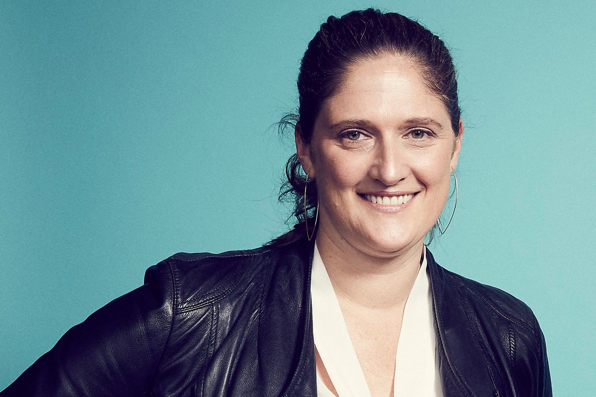 EW's tweet image. .@OJMadeInAmerica's producer talks the #Oscars and the O.J. zeitgeist: share.ew.com/oH0Wwpd #OJMadeInAmerica