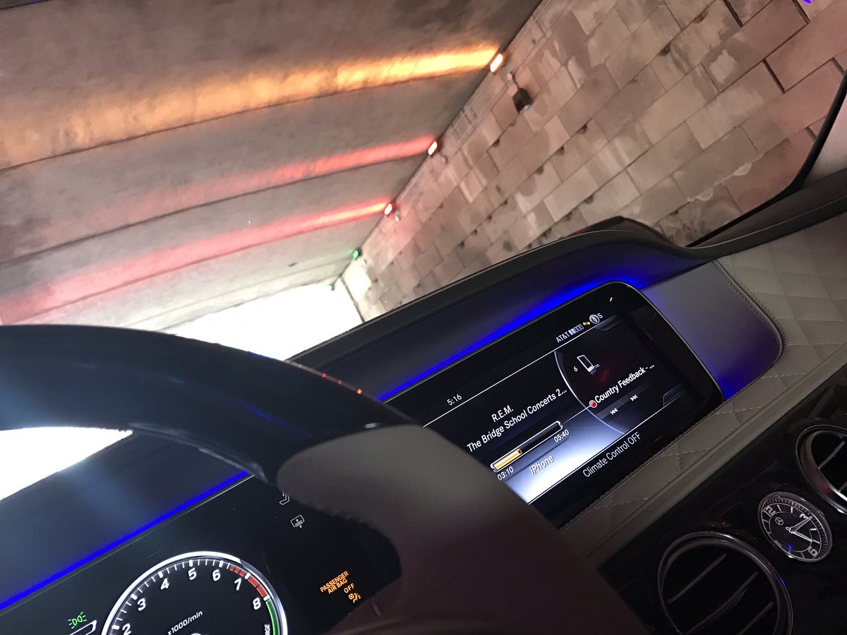 MWPatLucas's tweet photo. Whose ambient lighting is better? This @MBUSA S550e OR this Baltimore City tunnel? These are the questions that need to be asked. https://t.co/M9jWRWb0PR