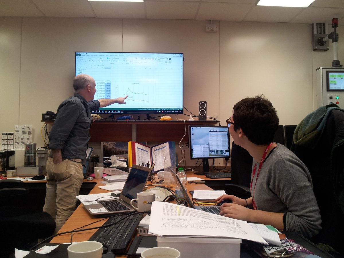 NHM_Meteorites's tweet photo. Busy day on the #I08 beamline @DiamondLightSou, @Lenrica has been loading CO meteorite samples and processing the first spectra https://t.co/uY3z30LIck