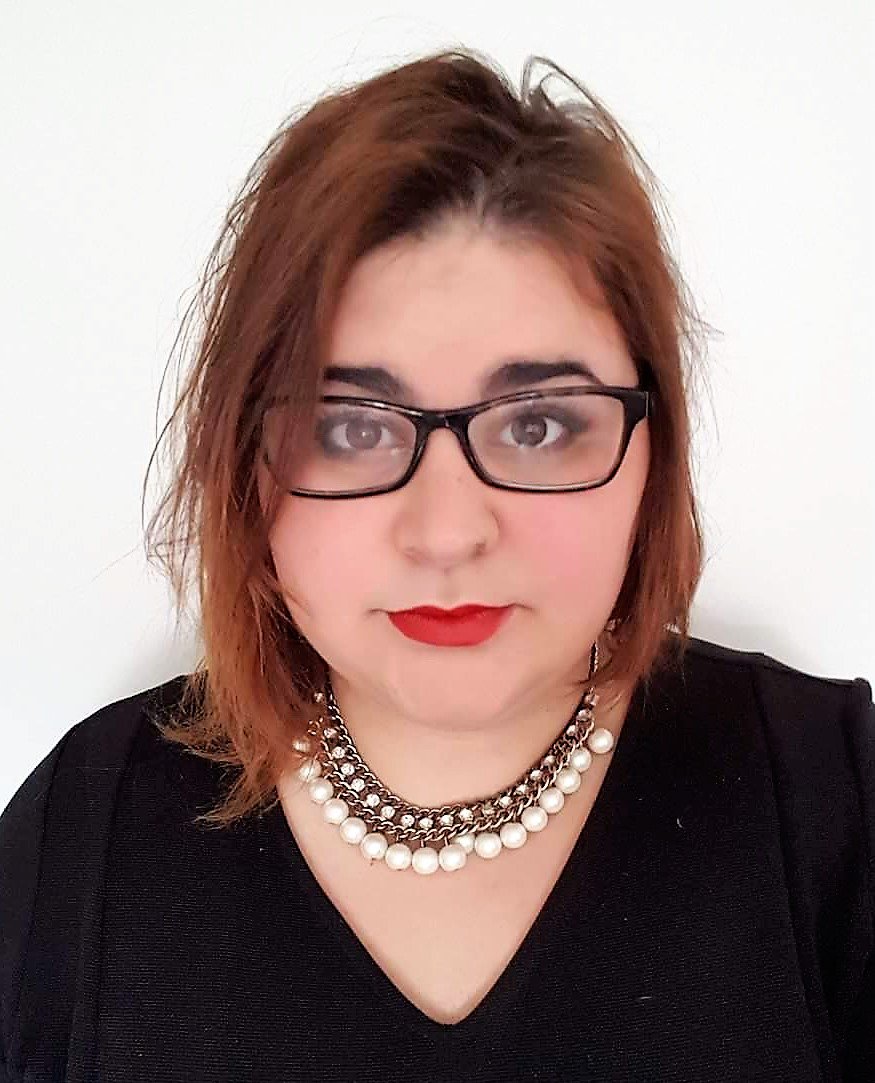 erelooking's tweet image. Claire, avant/après pour un cours d'auto maquillage de une heure !