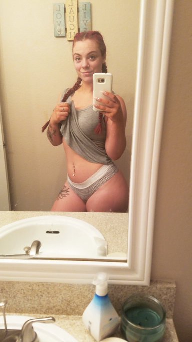 Watch Jen Royalty👑's leaked NSFW photo on TwXstars