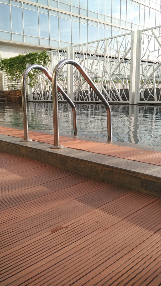 Suka gak nahan klo liat air, bawaanya pengen nyebur