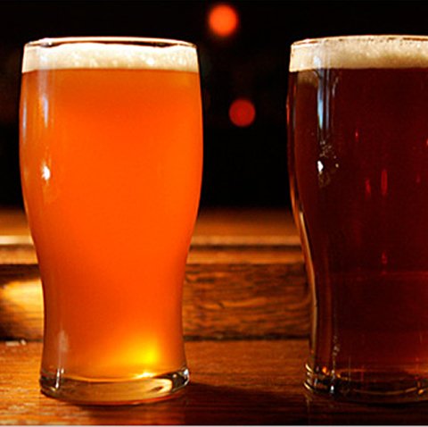 Berlineamos's tweet photo. Hoy arrancamos el fin de semana con happy hour de #cervezaArtesanal y homenajeamos a #AmyW… https://t.co/HHEDOPnRqy https://t.co/5T7VM6KOR6