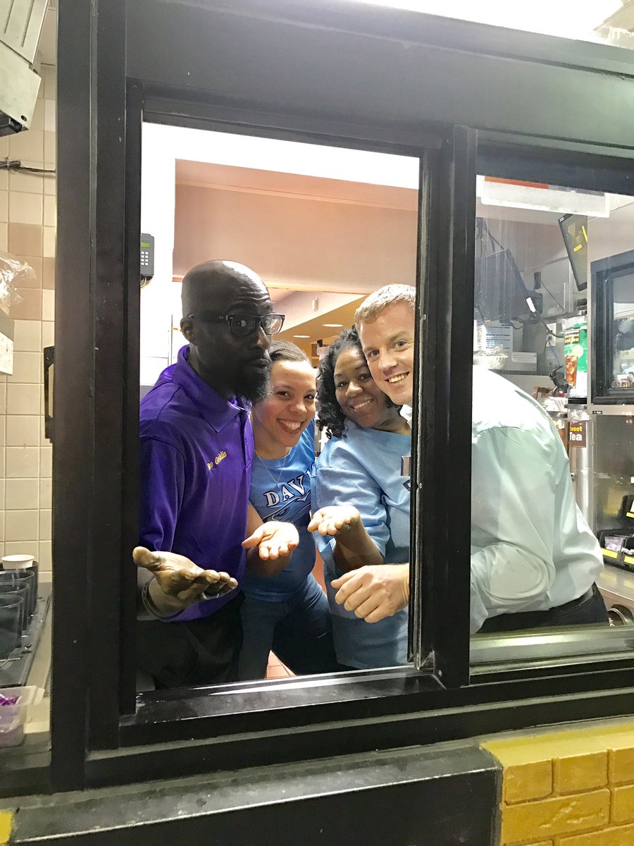 EYEPHONE_N_w_LG's tweet photo. I'm Loving It- 💜#McDavis 💛-- Servant-Leadership at its best @DavisMiddle @TGDavisPTO https://t.co/wGpPFMABFq