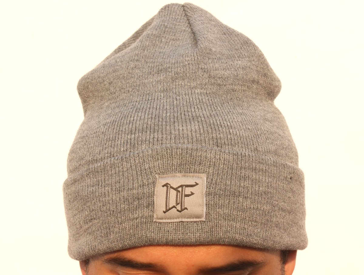 AttackCaps's tweet photo. Restock de beanie gris en https://t.co/d2j8TgQLVS. #ElDFRifa https://t.co/ugoKb8b1Po