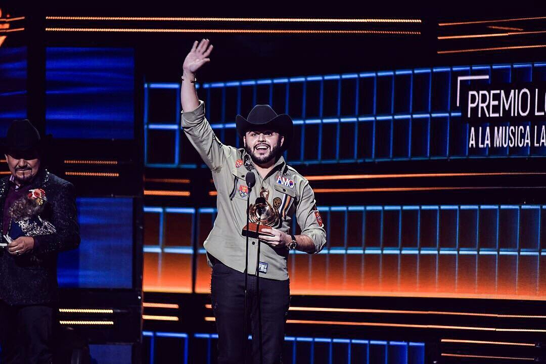 gerardoortiznet's tweet photo. 🙏🏼🏆#premiolonuestro @premiolonuestro #gerardoortizpln2017 https://t.co/EVM8l8ZFtC