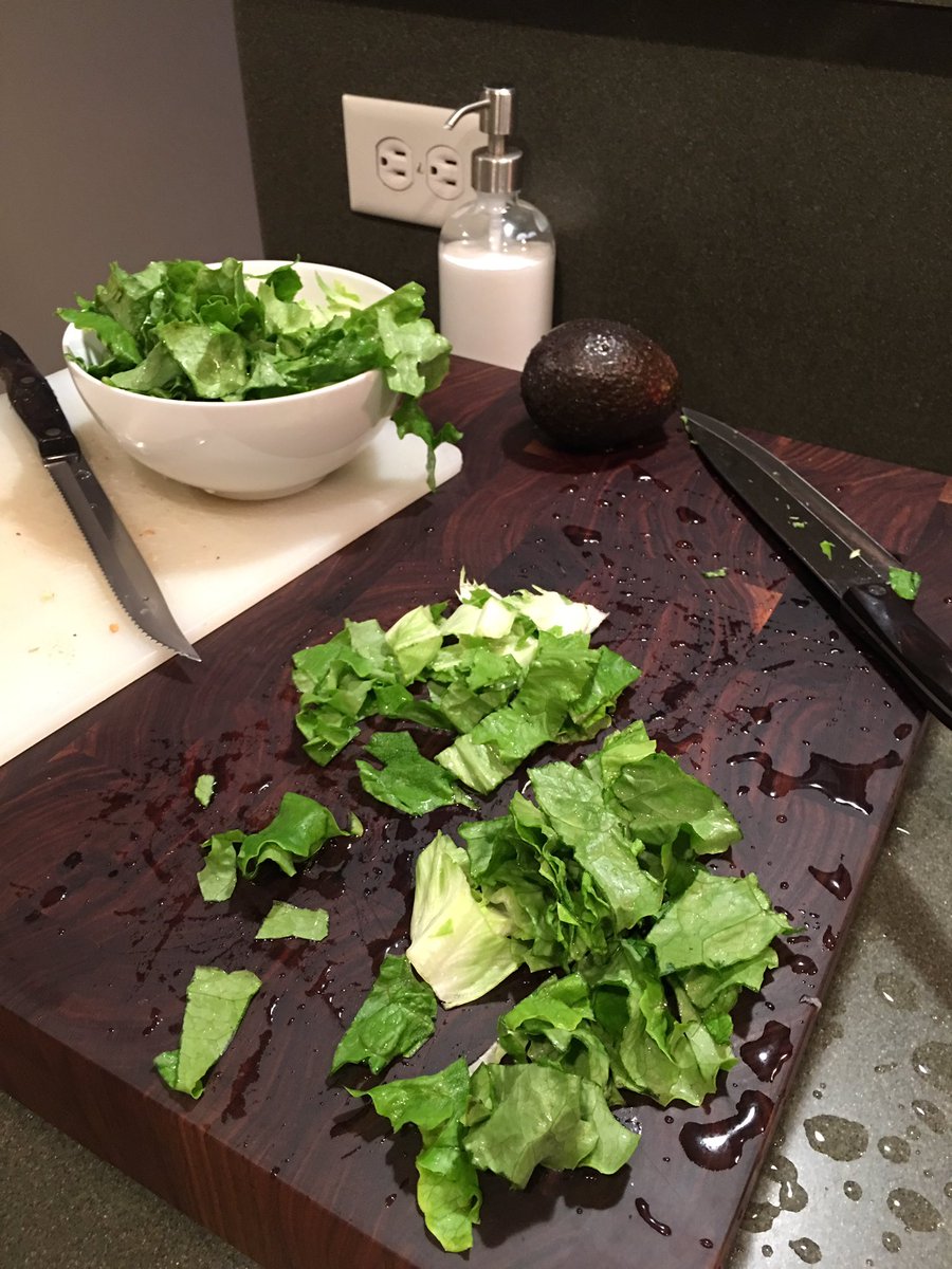 snaub's tweet photo. Making lettuce to support @TheCanasian 's shoe fettish https://t.co/BPNTgiuofY