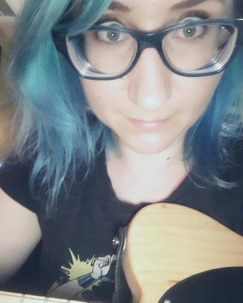 karenkosowski's tweet photo. Just call me One-Chord-At-A-Time McGee. #straightkillinit #producerlife https://t.co/3CYTz5sqOK https://t.co/8fvFq2WcTG