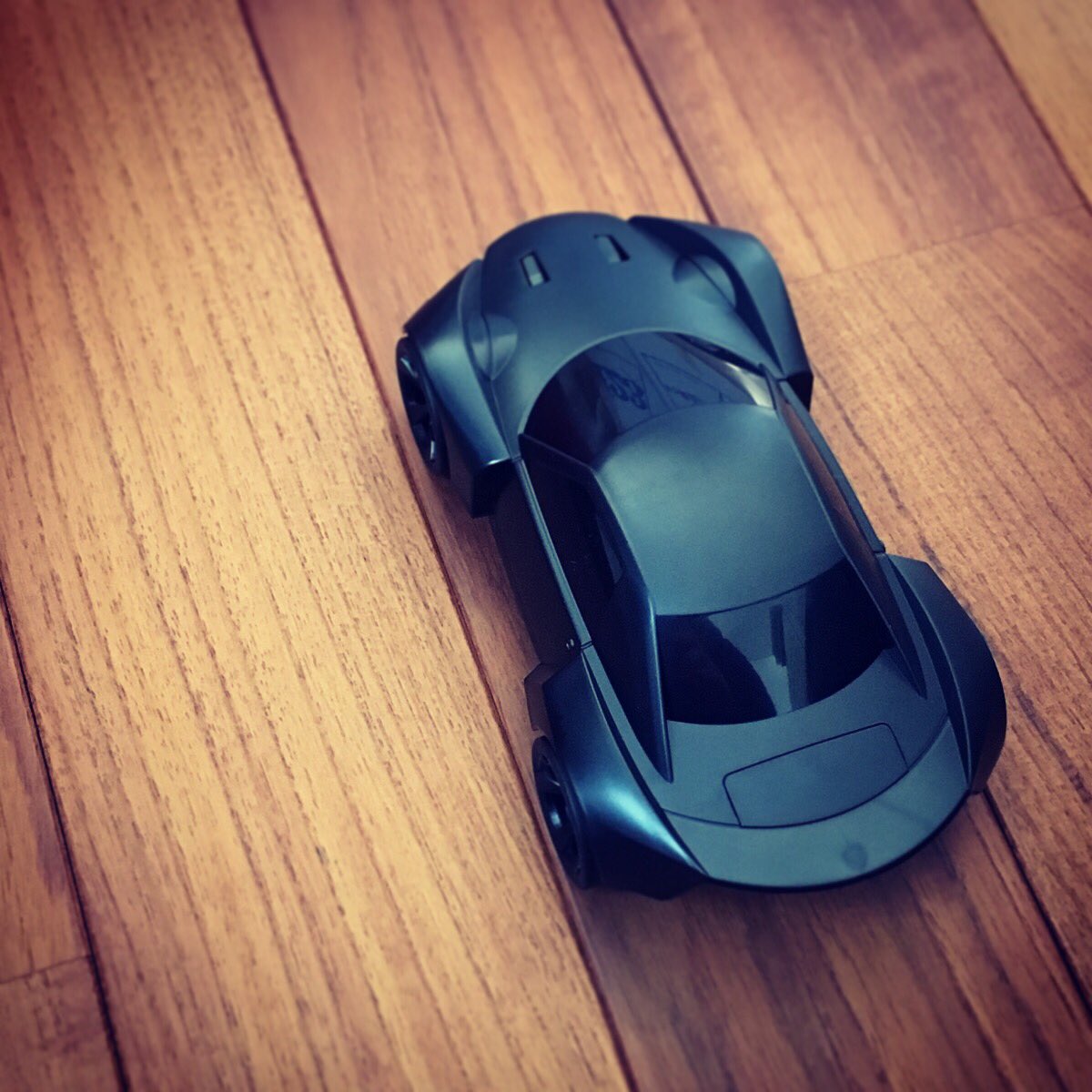05mfg's tweet photo. 元々のトレッドを保ったまま、ステアリング機構を組み込みたいなぁと思っています #mini4wd #Fab4WD #fab
https://t.co/OVNdL29mTx https://t.co/nGA7q2n8Ve