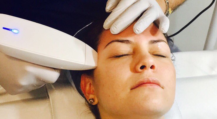 Medicinabiocel's tweet photo. #NecesitoAbrazarteY decirte q en 
Homeoclinic disfrutarás #VenusViva y lograr rejuvenecimiento facial, piel no flácida y...🔝
@germanislas2 https://t.co/bCnZ5xoNmQ