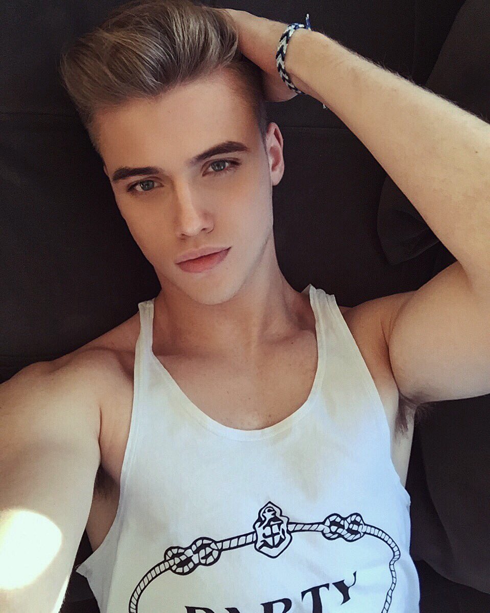 Pin on Beautiful men faces 