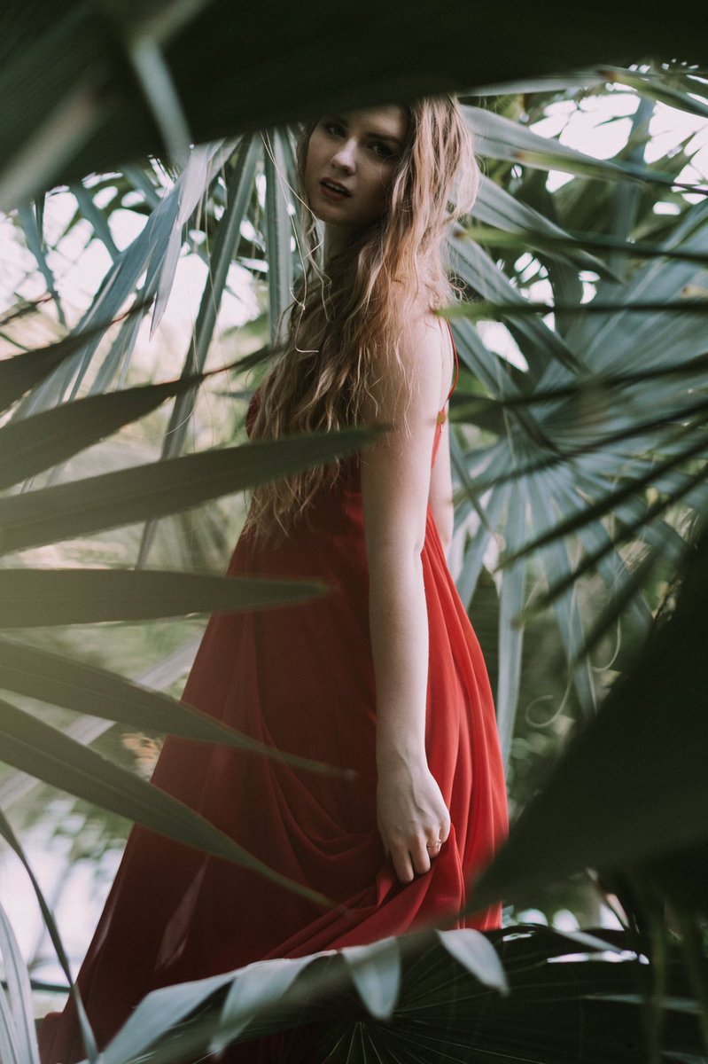 Who wants to elope to Central America? #elopement #centralamerica #modelstat #beachdays #photog #weddingwire