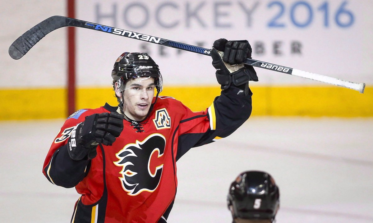SNstats's tweet photo. Sean Monahan becomes the youngest player in #Flames history to score 100 career goals https://t.co/giWWgIl0ki