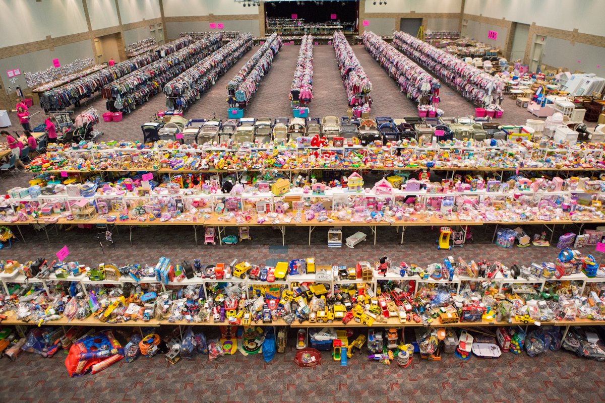 divineconsigntx's tweet photo. Our Plano sale starts this weekend! Over 89K items! Sun. 12-5, Mon. 10-3 and 6-9, Tue. 8am-noon. Plano Centre, 2000 E. Spring Creek Pkwy. https://t.co/cT731kGlVk