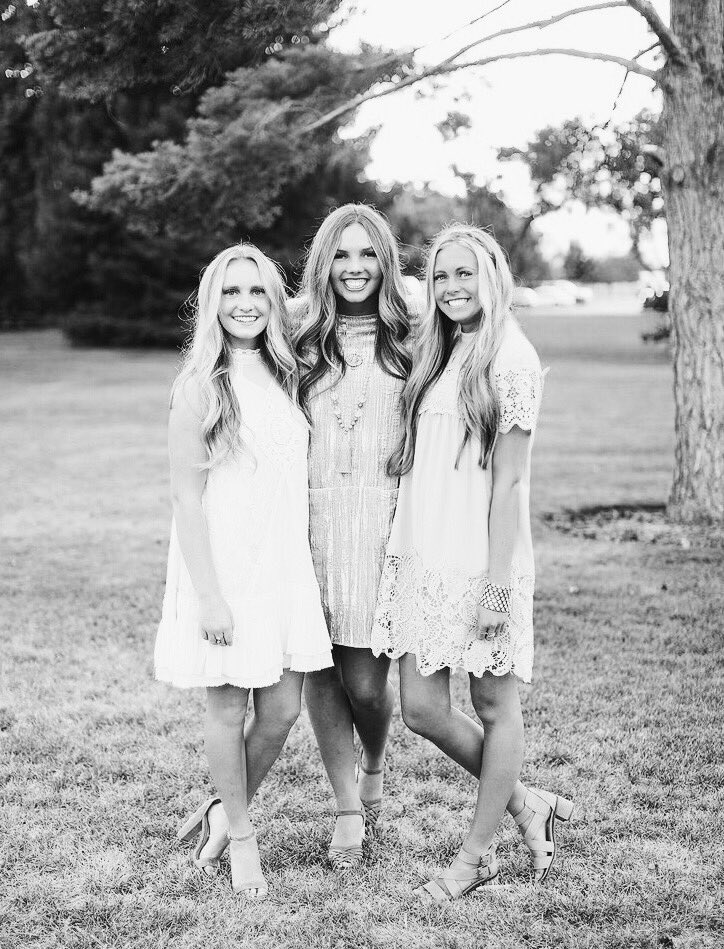 peyton_burr's tweet photo. YAY happy 18th to the cutest person ever!¡!🎈@camilleP_23 https://t.co/OxPBzUHJuu