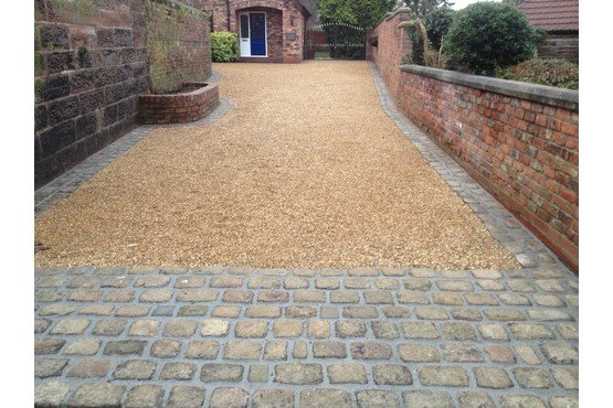 HomeFixUPToday's tweet photo. Gravel driveway with stone ... - https://t.co/utTdBqjCxu #thanksgiving #homedecor #decoration #interiordesign
https://t.co/kyTYC6Q6B5 https://t.co/D0H9i7dsoh