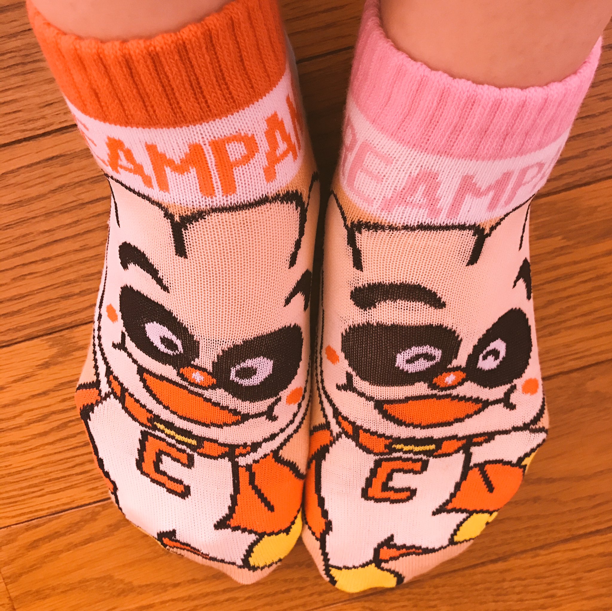 坂田千煌 卒業しました こんにちは 今日はおnewの クリームパンダちゃんの靴下 ほんとに可愛い お気に入り あぁ 足がデカすぎて めっちゃ生地のびてるよぉ クリームパンダちゃんの顔がでかくなってるよ アンパンマン クリームパンダ T