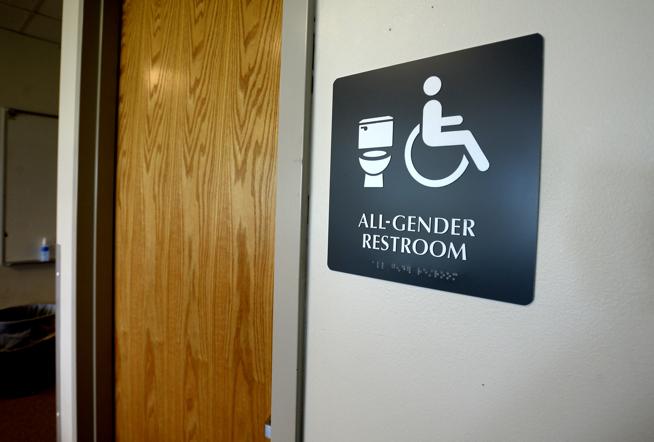 #Boulder Valley School District reaffirms commitment to support transgender students bit.ly/2mqWsX3 via <a href="/boundsa/">Amy Bounds</a>
