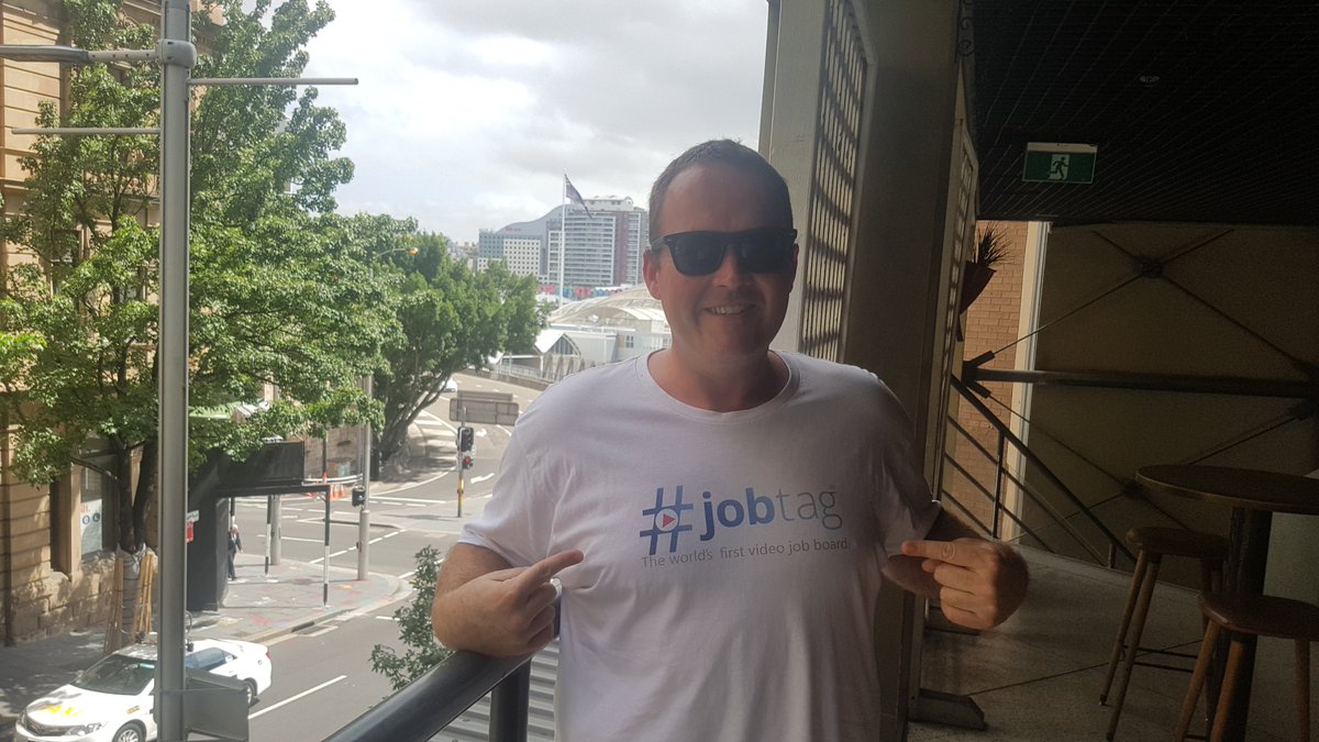 Jobtag_'s tweet photo. https://t.co/Ta8vgDtdNF Friday funny people @Jobtag_ #jobs #laugh #working https://t.co/edd96eqYyj