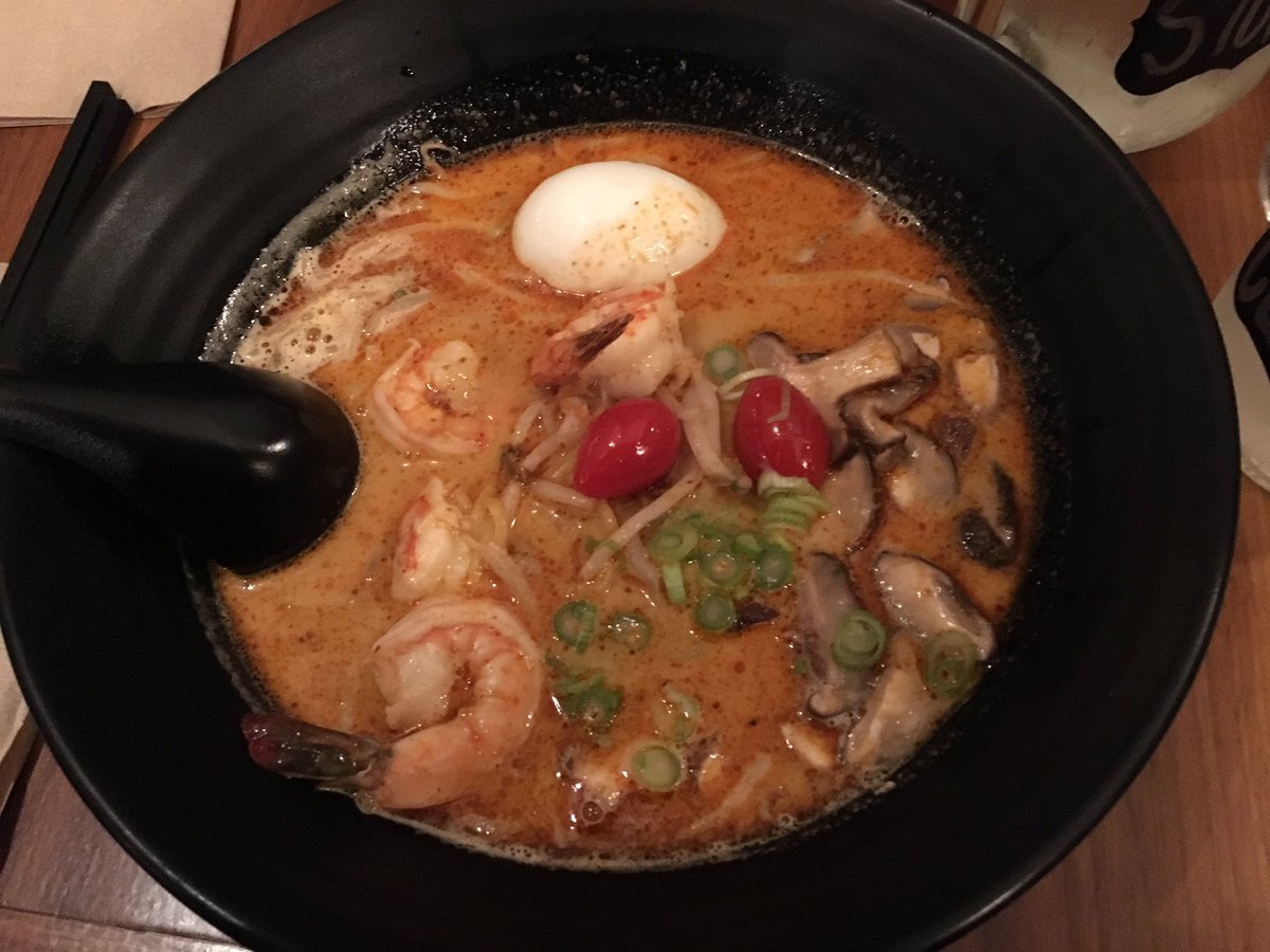 Tried the ramen at Ebaes ...so good! The Ebaes special is a spicy coconutty curry that will make a rainy Day 100% better ☔️ #losangeles