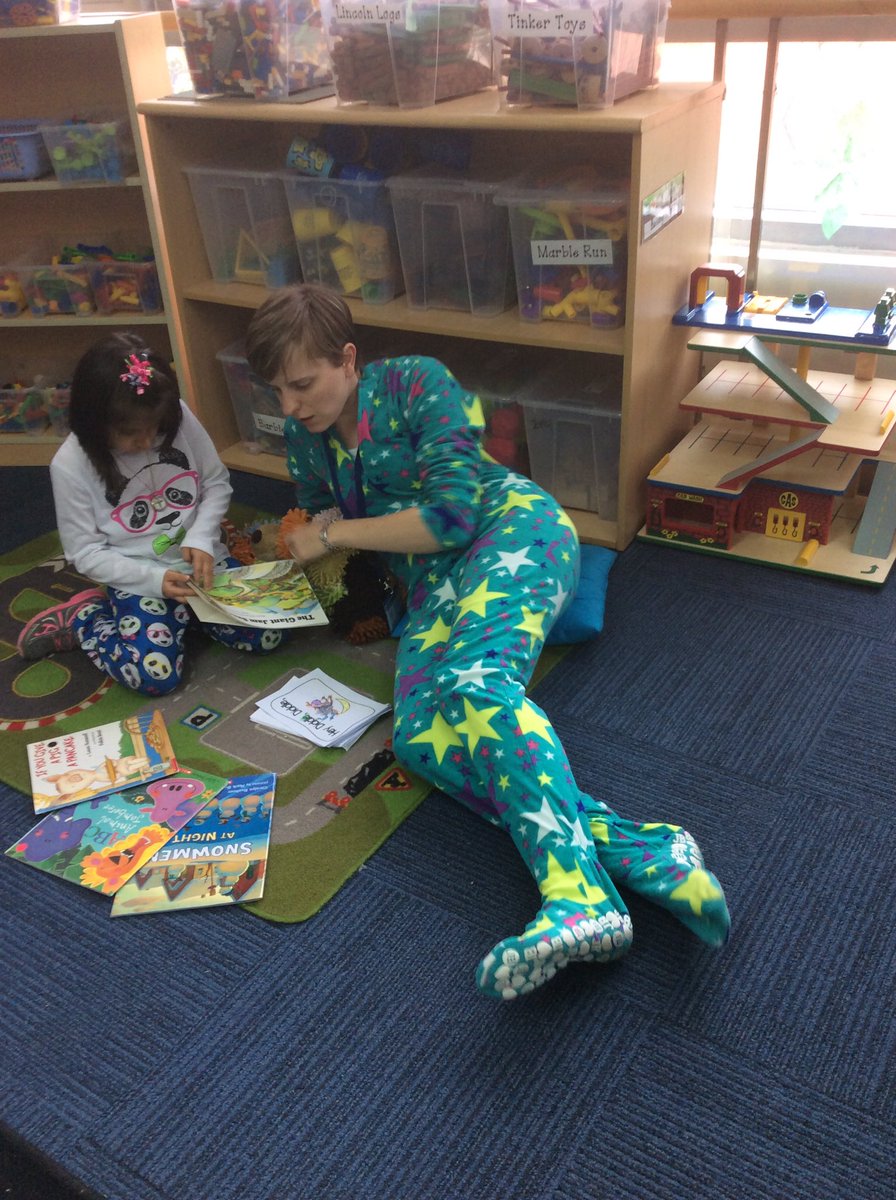 Library_ES's tweet photo. Pajama Read-In a symbolic representation of lifelong learners...@ConcordiaSH #ESBookWeek https://t.co/UcCiLqI9PP