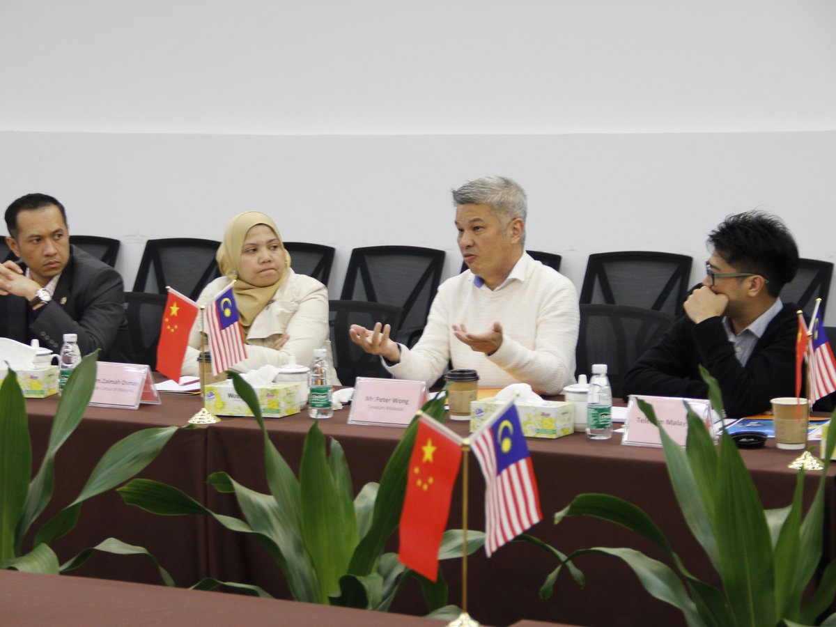 WTOIPGLOBAL's tweet photo. Reps of @matrade and Telekom Malaysia @TMCorp visited #IP Valley, hq of #WTOIP to discuss mutual collaboration on tech, IP and #IPIEC. https://t.co/L9yRlhIDic