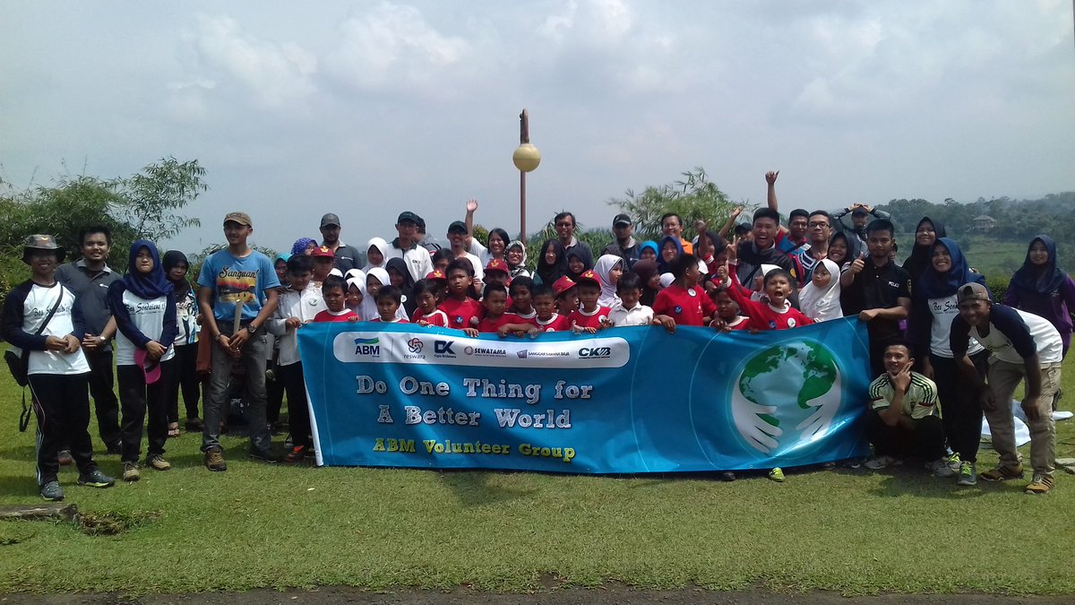 GreennaGreenna's tweet photo. Trimkasih PT. ABM #bebassampah2020 #pesan2017 #HPSN2017 https://t.co/AC8nrr7oiR