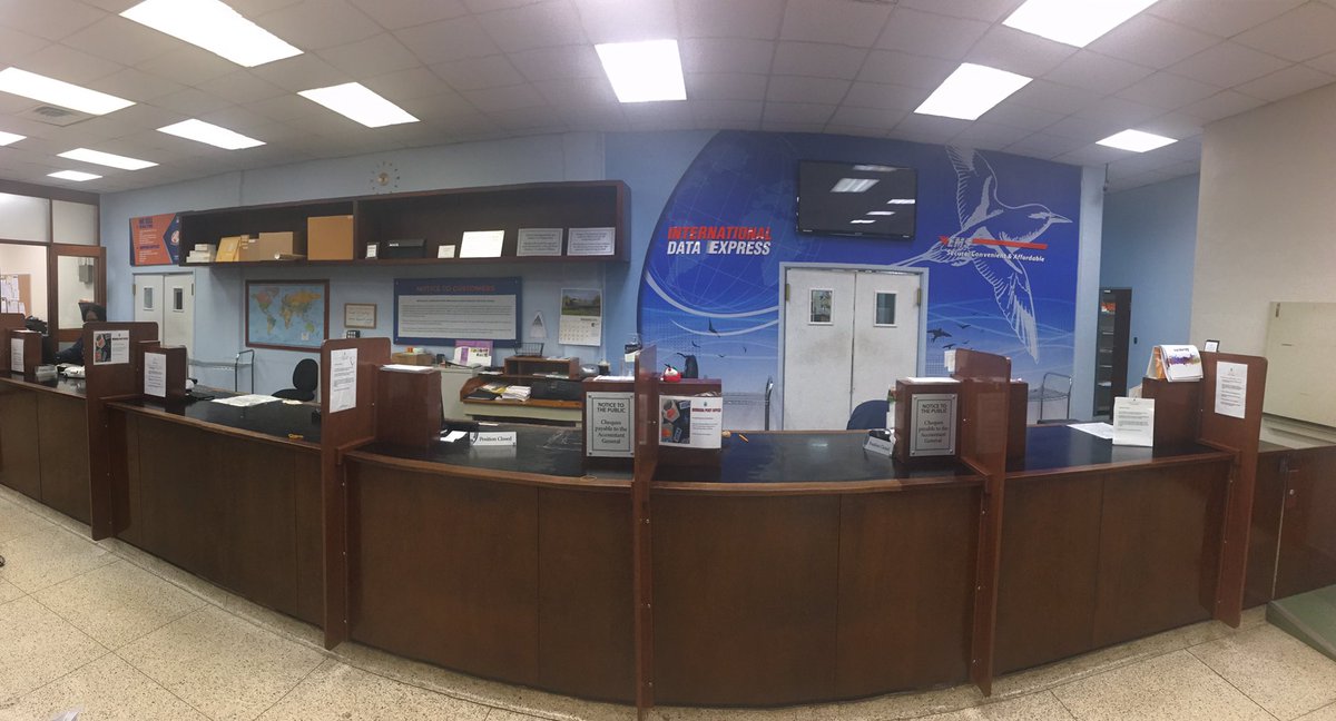 dvincehunt's tweet image. Showing 5 empty counters...
While I sit in a line 4 deep

#postofficeproblems #aintgottimeforthis #bermuda