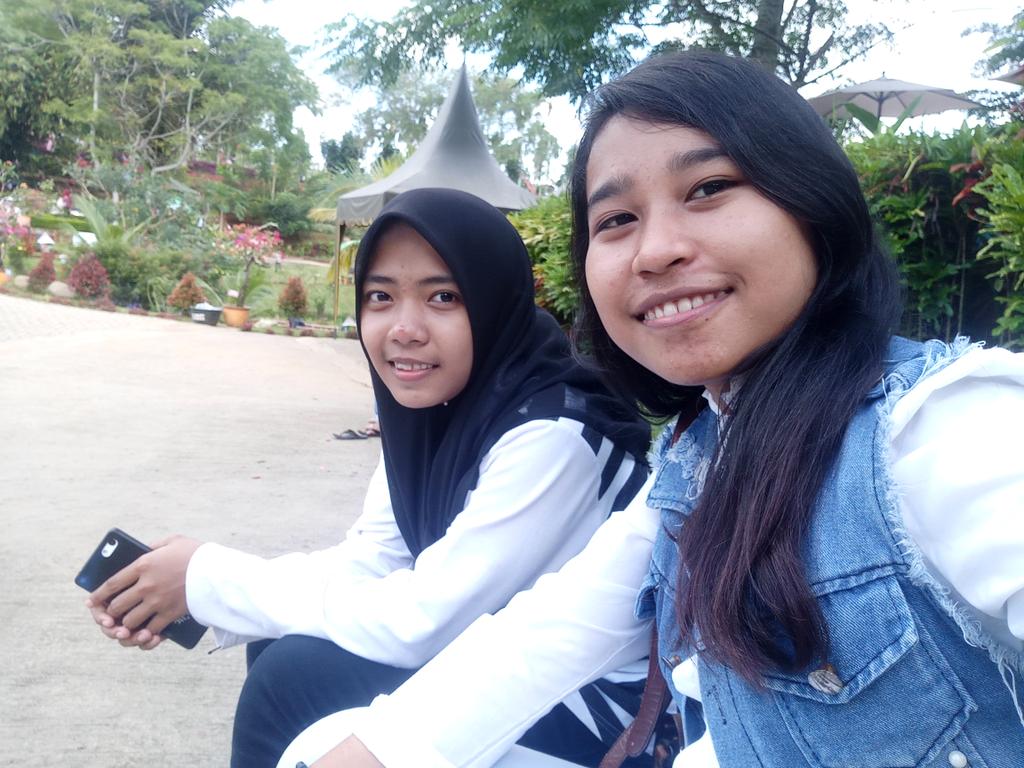 willynanda2's tweet photo. Aneh, kocak, gokil, gila, bandal, suka melece, konyol tapi dia baik,perhatian,gak sombong &amp; selalu ada buat aku😘 https://t.co/XGtbVNbg2V