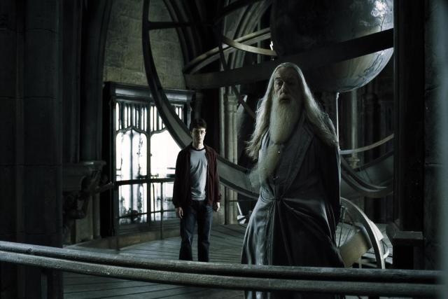 Harry_Potter_TM's tweet image. "Es hora de elegir entre lo que es fácil y lo que es correcto". 

Albus Dumbledore