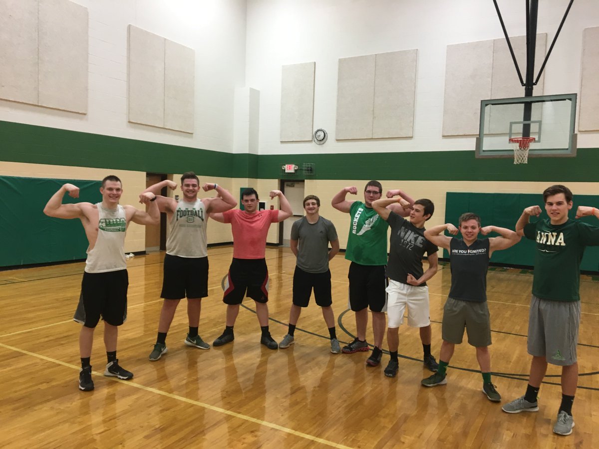 AnnaHSFootball's tweet photo. Proud of these guys for putting in a grueling 6:45 Stations of the Cross Workout led by @travmeyer2018.  #HeLovedUsFirst #Sacrifice https://t.co/2BcfFocao0