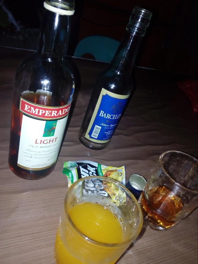 martinjohnarson's tweet image. best pulutan ever! 🍺🍻🎉
#starbread