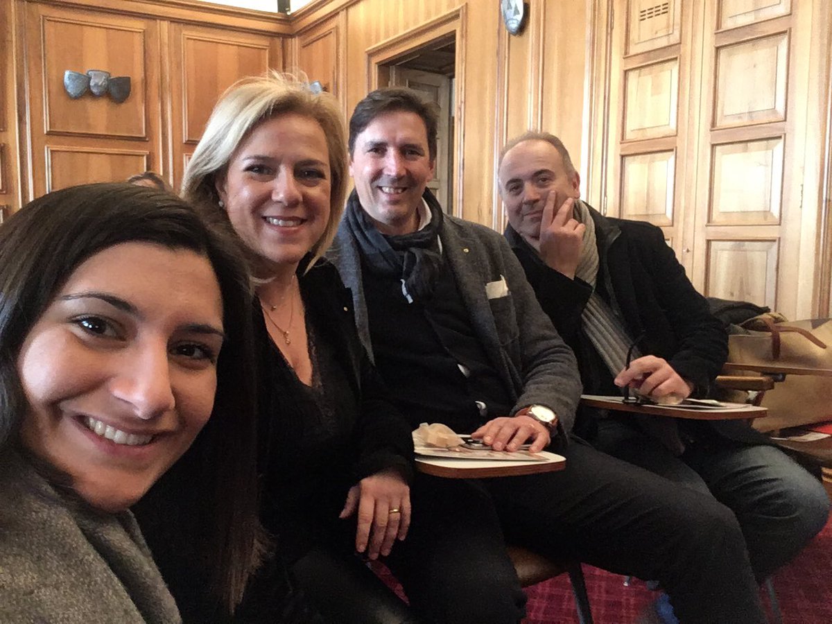 mktrsclub's tweet photo. Buongiorno MARKETERs! Oggi siamo a Cortina d'Ampezzo per la conferenza stampa di @cortinametraggi insieme a @AppianiElena e Emblema occhiali https://t.co/qemQZiJG2s