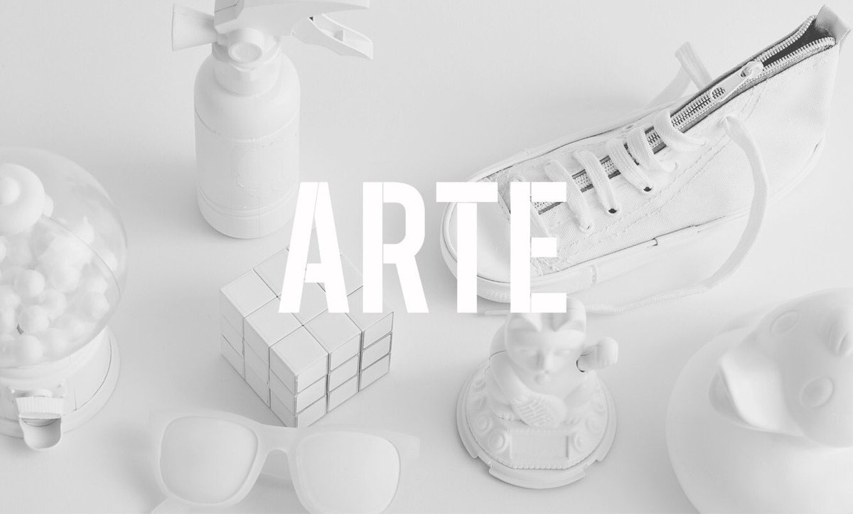 ¿Sabéis qué? Buscamos director de arte junior. Esperamos los portfolios con ansia en hola@allwhite.es