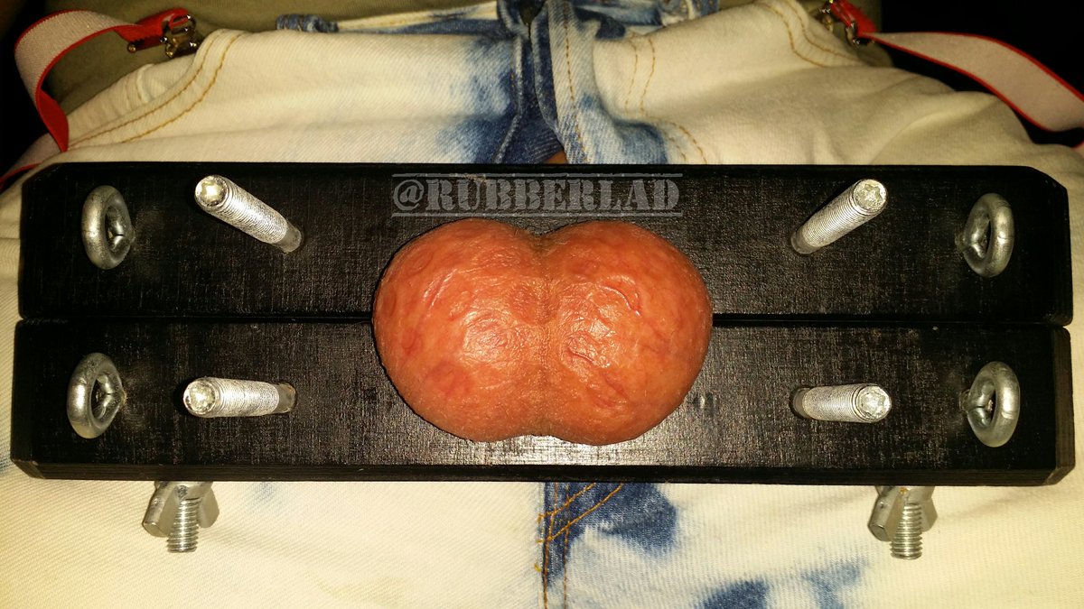 RubberLad's tweet photo. I really enjoyed squashing these @camoskin  balls https://t.co/OvD9231eno