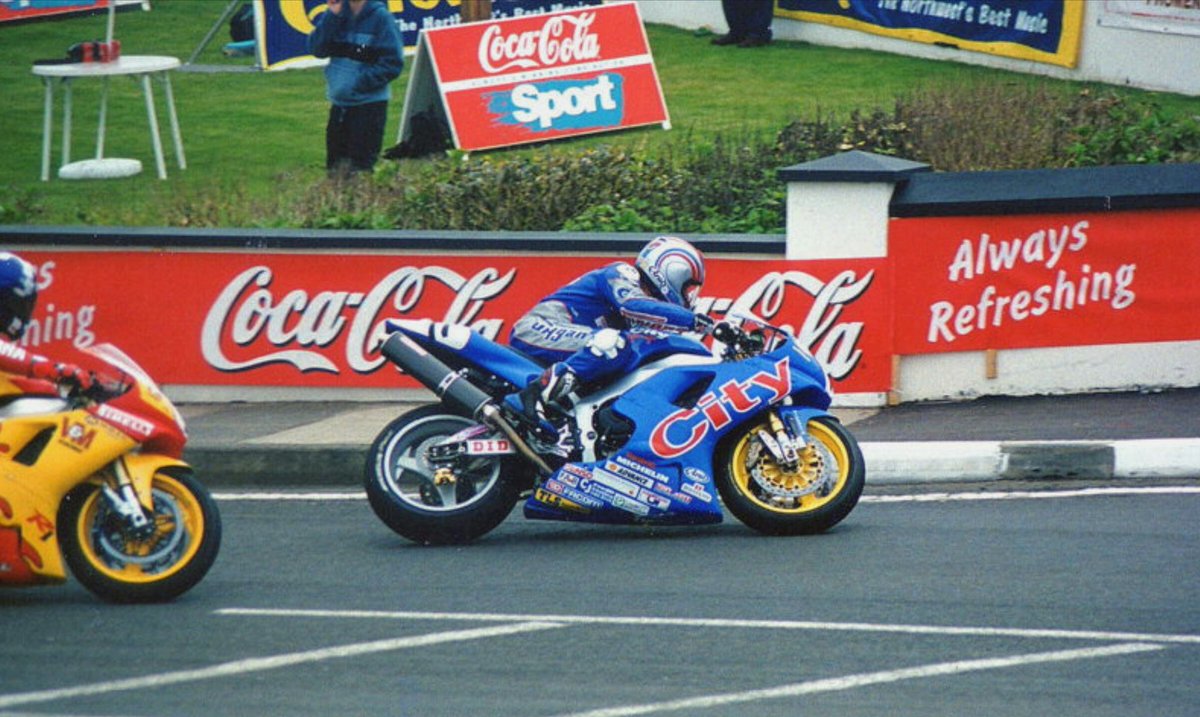 MrPaulhull71's tweet photo. #NW200 #PHILIPMCCALLEN #SUPERMAC #ROADRACING #LEGEND #PUREROADRACING #REALROADRACING @drummerthethird @Wab1William @stephen_390 @Cojo_390 https://t.co/90ksHcA4PP