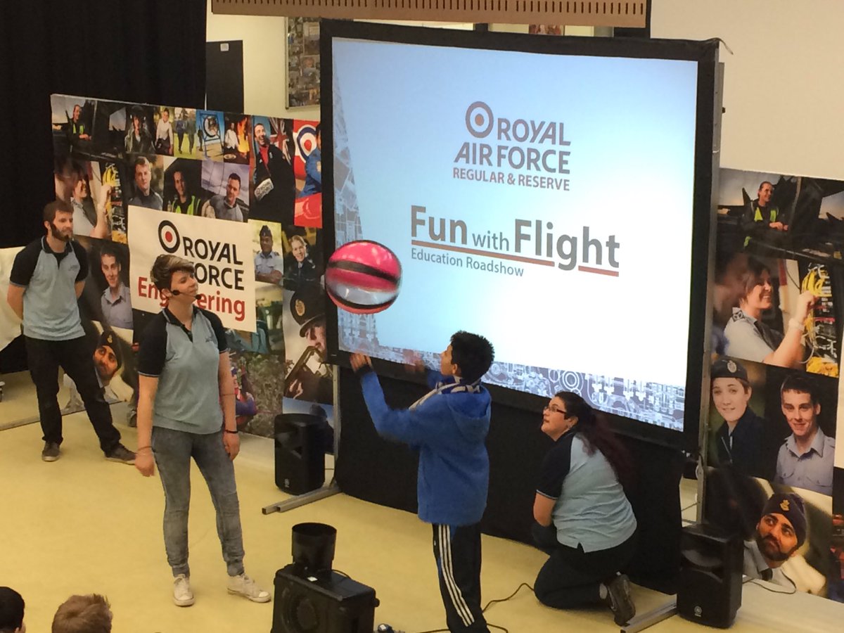 teddingtonschl's tweet photo. #FunWithFlight #RAF #Teddington #School #Science #careers https://t.co/CEhnz9EJ6i