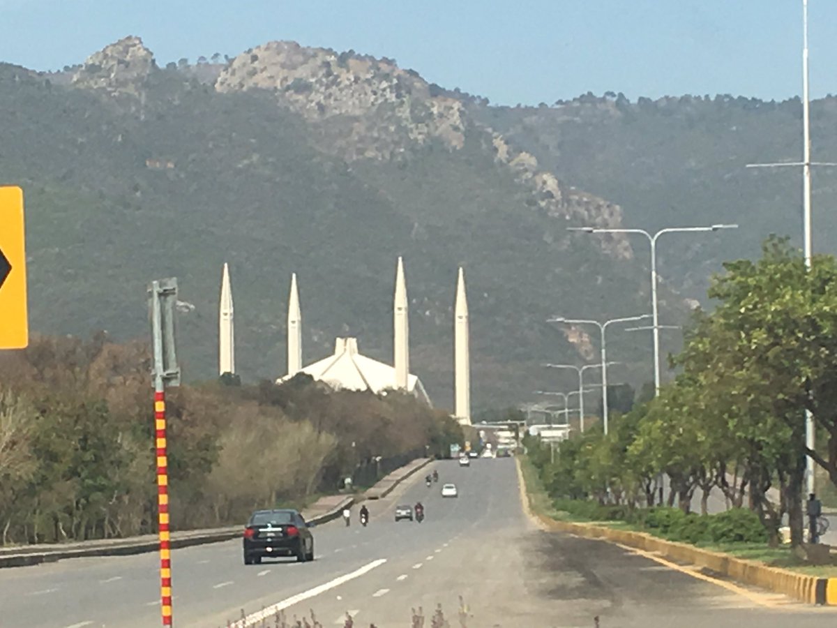 umerkhan's tweet photo. #Islamabad is well organised city underpinned by strong infrastructure  investment-Outer towns &amp; cities a little less so #DevelopingCities https://t.co/kyLuA9N0PT