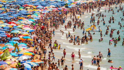 YourVIVAspain's tweet photo. Fourth quarter data reveals a stronger Spanish economy #SpainEconomy #SpanishLifestyle
Read more: https://t.co/GF06mnDS4N https://t.co/juU21xMVPt