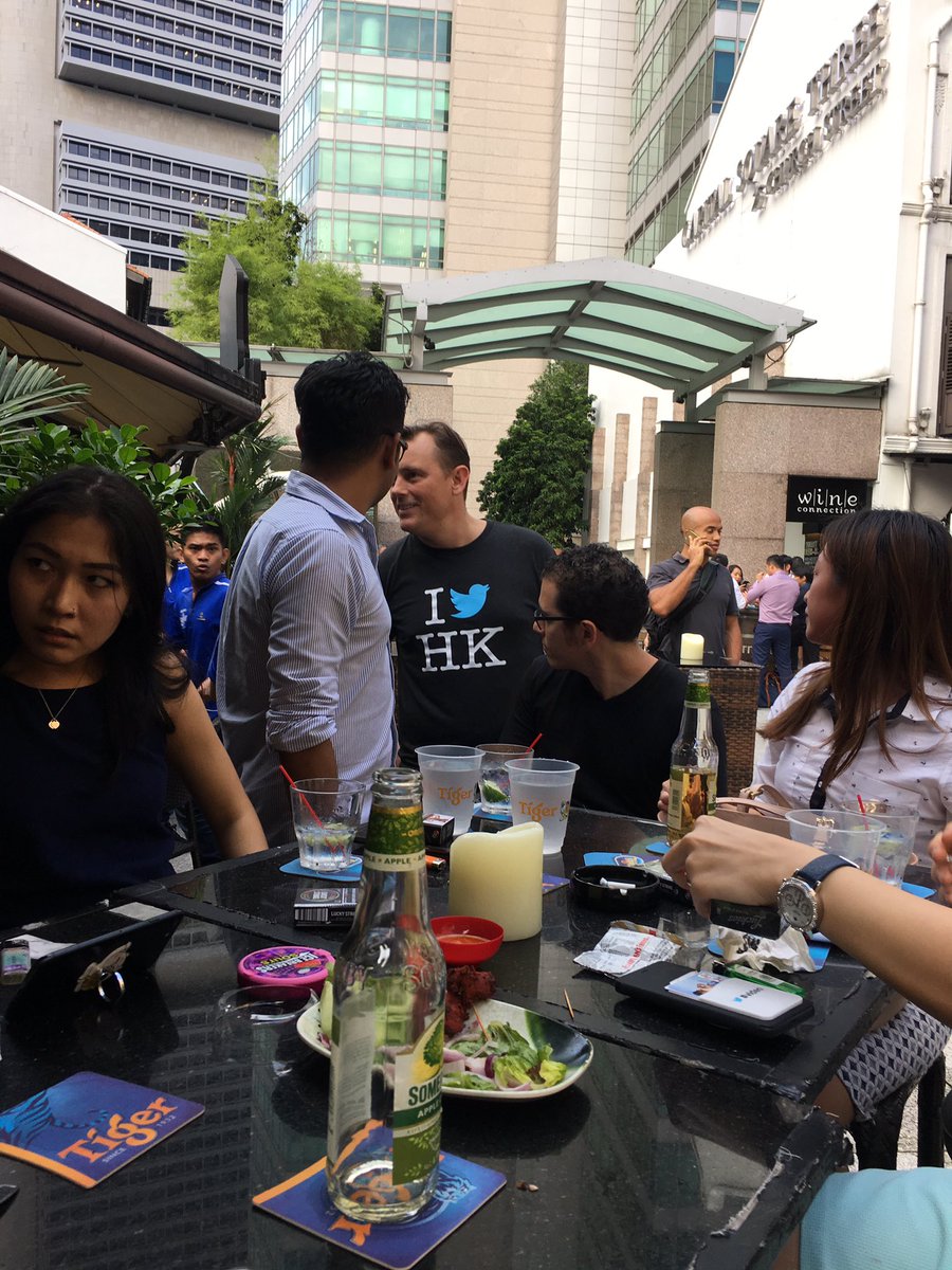 Catching up with the Tweeps of <a href="/TwitterSG/">Twitter Singapore</a> 🤓