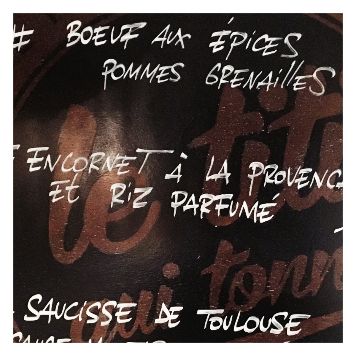 le_tonne's tweet photo. Ce midi au Titi........#platdujour #surplace #aemporter  #simpleetbon #alacool #commealamaison #letitiquitonne #ruetiquetonne #paris02 https://t.co/h1OXtUDFGO